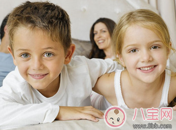 孩子見到生人不愛說話怎么辦 孩子不愛說話如何教育 孩子見到生人不愛說話怎么辦 孩子不愛說話如何教育