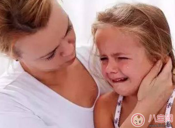 讓孩子馬上不哭的教育方法 孩子哭泣媽媽怎么教育