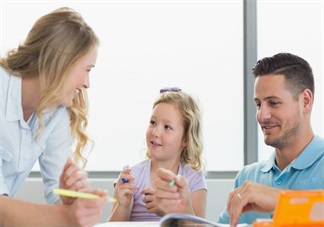 孩子特別喜歡頂嘴怎么教育他比較好 教育孩子用什么方法比較奏效