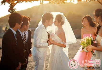 簡單的結婚祝福語2018 祝福新人結婚比較文藝的話