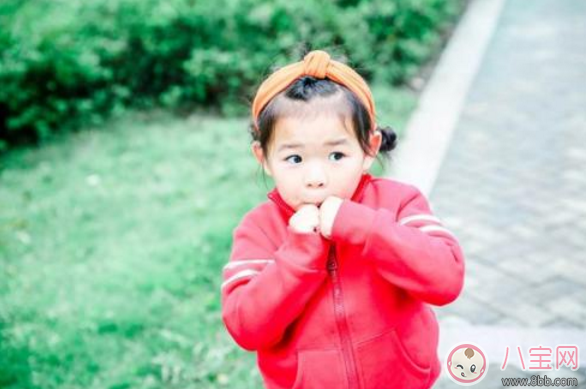 家長怎么幫孩子們打開心結2018 小孩性格內向教育方法