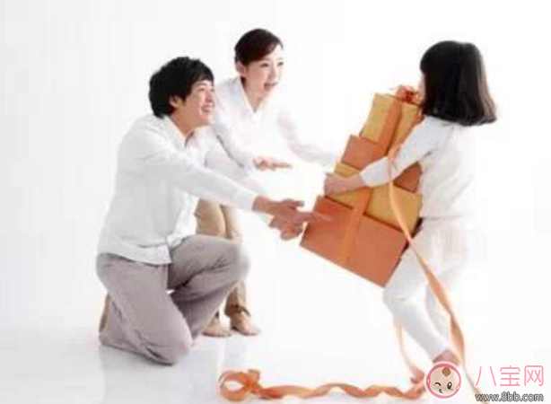 家長怎么幫孩子們打開心結2018 小孩性格內向教育方法