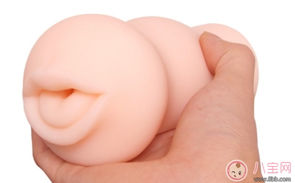 飛機杯買手動的還是電動的好 飛機杯和真人的體驗有哪些區別