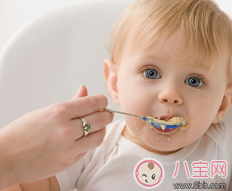 寶寶受涼了嘔吐怎么辦 寶寶受涼嘔吐小妙招 寶寶受涼了嘔吐怎么辦 寶寶受涼嘔吐小妙招