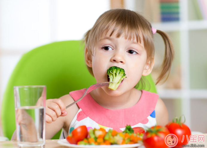 有助于寶寶睡覺的食物 寶寶睡眠好的飲食規律 有助于寶寶睡覺的食物 寶寶睡眠好的飲食規律