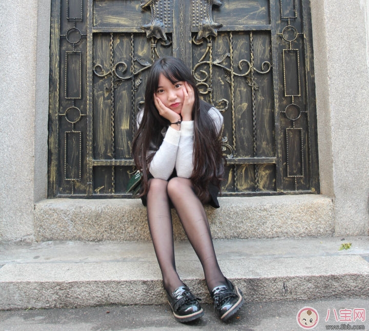 女人第一次穿絲襪是什么感覺 女人為什么喜歡穿絲襪 女人第一次穿絲襪是什么感覺 女人為什么喜歡穿絲襪