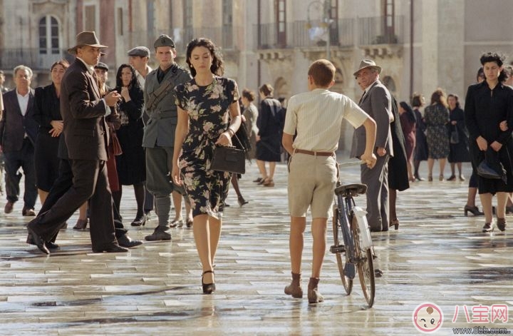 女人什么動(dòng)作最性感 怎樣做一個(gè)有情趣的性感女人 女人什么動(dòng)作最性感 怎樣做一個(gè)有情趣的性感女人