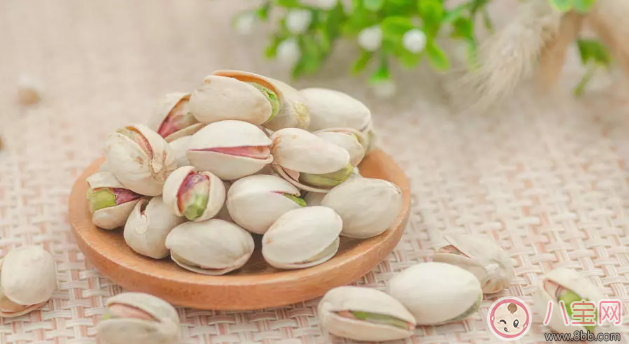 孩子哪些東西過年的時(shí)候一定不能吃 2018孩子過年飲食注意