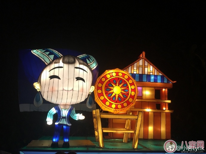 元宵節看花燈圖片 2018元宵節看燈花說說朋友圈 元宵節看花燈圖片 2018元宵節看燈花說說朋友圈