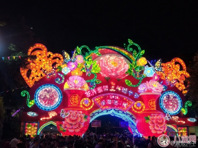 元宵節看花燈圖片 2018元宵節看燈花說說朋友圈 元宵節看花燈圖片 2018元宵節看燈花說說朋友圈