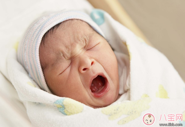 為什么寶寶老愛黏媽媽不黏爸爸 讓寶寶不粘媽媽粘爸爸的方法 為什么寶寶老愛黏媽媽不黏爸爸 讓寶寶不粘媽媽粘爸爸的方法