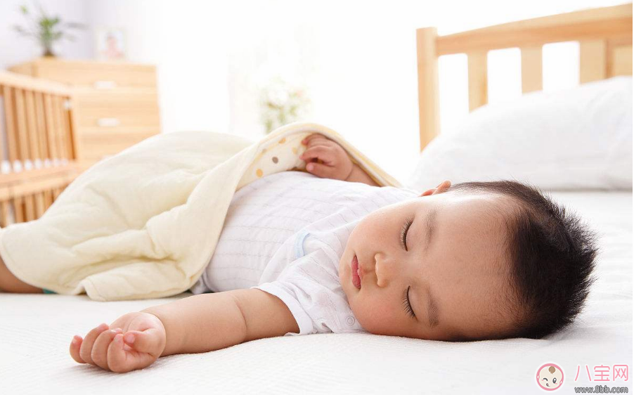寶寶睡眠不足會(huì)影響身高嗎 如何讓孩子早睡