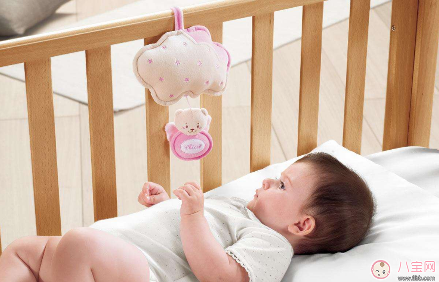 如何預防嬰兒脊柱側彎 怎么讓寶寶脊椎正常發育 如何預防嬰兒脊柱側彎 怎么讓寶寶脊椎正常發育