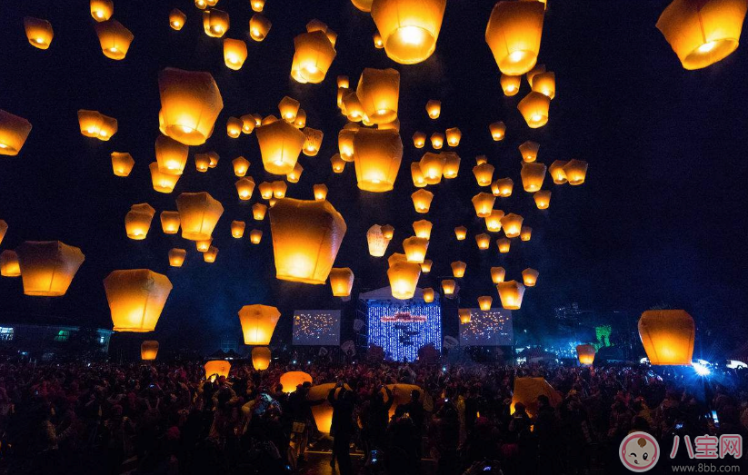 放花燈的心情說說 發放花燈的短語句子說說