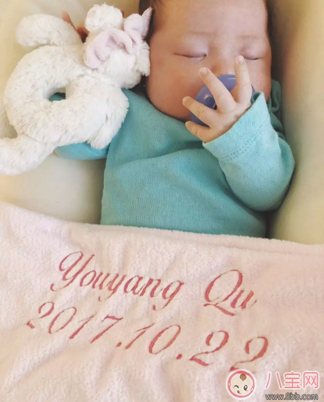 給小寶寶拍照有哪些方法 如何讓寶寶在自己的相機下很動人