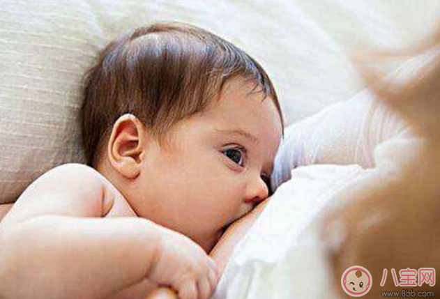 產(chǎn)后初乳有什么優(yōu)點2018 寶寶吃母乳奶粉差別嗎