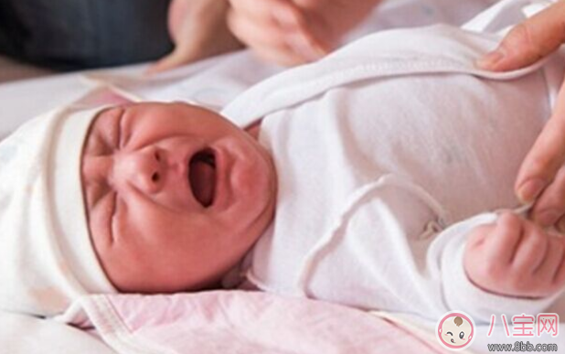 寶寶積食了腹瀉不讓他吃飯好嗎 寶寶積食腹瀉不吃益生菌有效果嗎