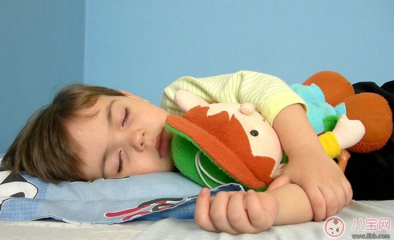 寶寶睡覺打鼾怎么辦 寶寶睡覺打呼嚕正常嗎 寶寶睡覺打鼾怎么辦 寶寶睡覺打呼嚕正常嗎