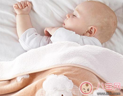 新生兒哭鬧不睡覺怎么回事 新生兒愛哭怎么安撫 新生兒哭鬧不睡覺怎么回事 新生兒愛哭怎么安撫