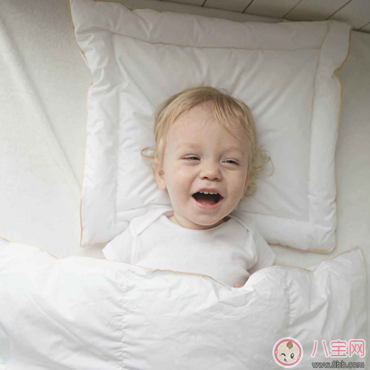 寶寶濕氣重怎么調理 濕氣重避免吃什么食物