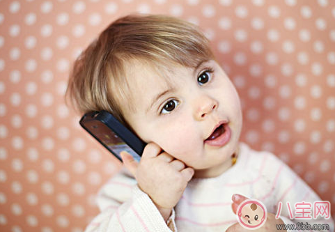 2歲寶寶膽子小怎么辦 寶寶膽小不自信怎樣改變 2歲寶寶膽子小怎么辦 寶寶膽小不自信怎樣改變