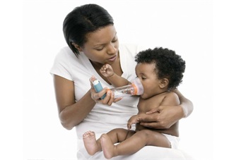 怎么控制孩子的哮喘癥狀 孩子哮喘怎么避免