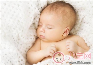 新生兒驚厥怎么辦 新生兒驚厥的推拿手法 新生兒驚厥怎么辦 新生兒驚厥的推拿手法