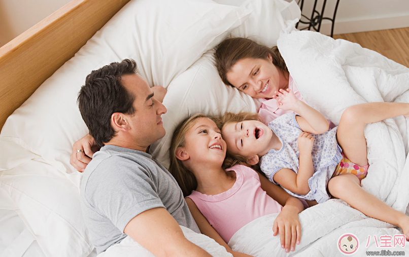 如何培養孩子關愛新生弟妹 怎么讓孩子接受新生弟妹