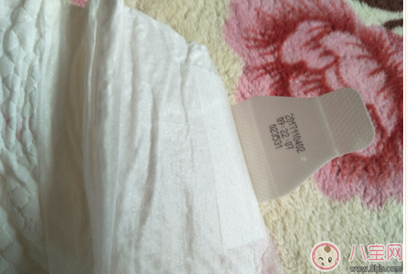 HelloKitty紙尿褲怎么樣好用嗎 HelloKitty紙尿褲和尤妮佳對比測評