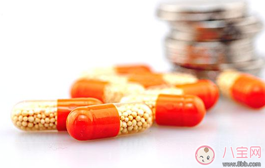 哺乳期媽媽感冒了能吃藥嗎 哺乳期感冒繼續喂奶會不會傳染給寶寶