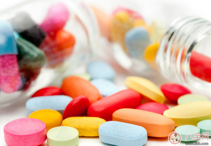 哺乳期媽媽感冒了能吃藥嗎 哺乳期感冒繼續喂奶會不會傳染給寶寶