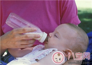 擠出來的母乳怎么加熱最好 母乳加熱多少度不會流失營養