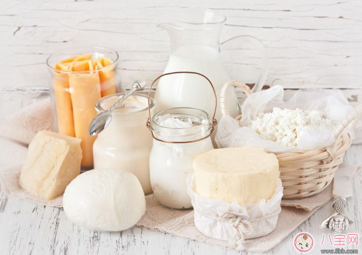 擠出來的母乳怎么加熱最好 母乳加熱多少度不會流失營養