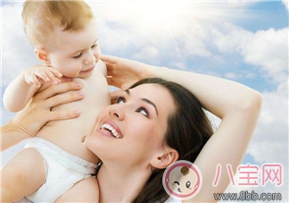 孩子一歲母乳還有營養嗎 產后一年后母乳是不是沒營養 孩子一歲母乳還有營養嗎 產后一年后母乳是不是沒營養