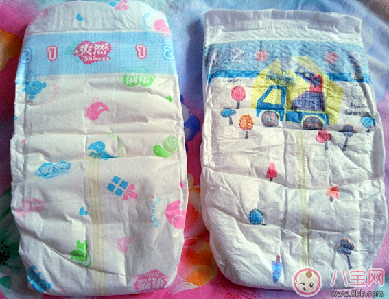 爽然紙尿褲和媽咪寶貝貝舒樂哪個好 爽然金裝紙尿褲對比測評