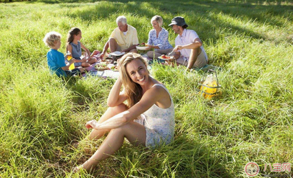 學校組織春游活動家長感言說說 學校親子春游活動家長心情短語句子