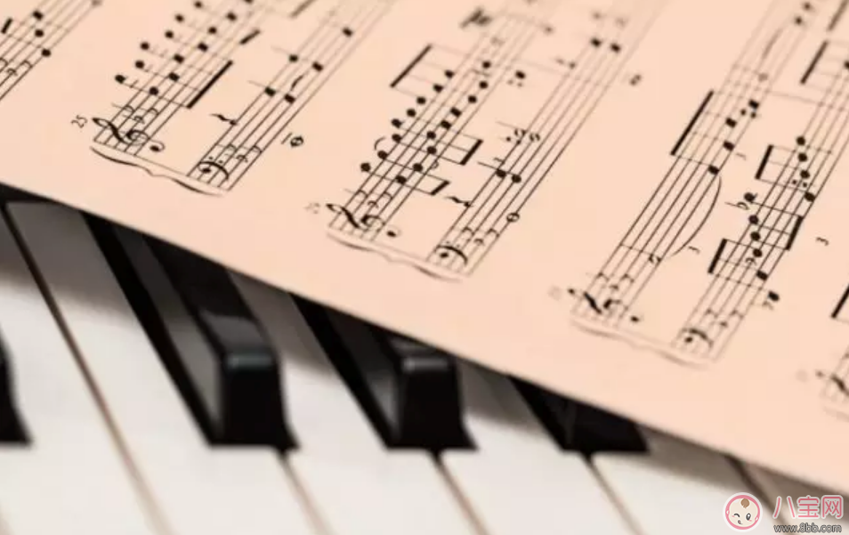 彈鋼琴彈會導致近視是真的嗎 為什么練鋼琴的孩子多數都近視 彈鋼琴彈會導致近視是真的嗎 為什么練鋼琴的孩子多數都近視