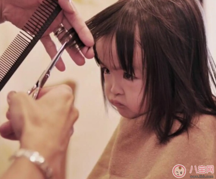 剪掉頭發減掉煩惱說說2018 頭發剪掉煩惱就減掉心情句子