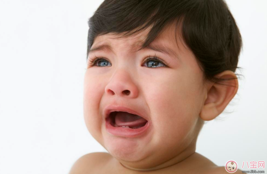孩子特別的愛哭怎么辦 怎么讓孩子堅強點 孩子特別的愛哭怎么辦 怎么讓孩子堅強點