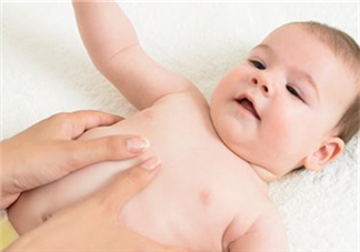 寶寶積食難受怎么辦 寶寶積食難受按摩方法詳解