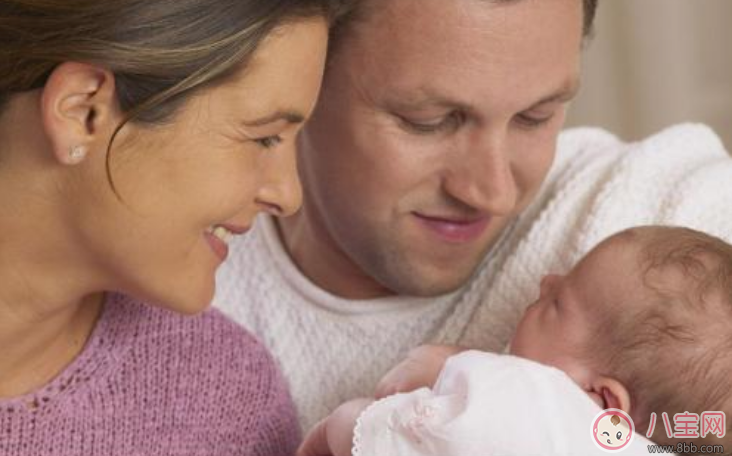 嬰兒兩眼之間有青筋怎么回事 寶寶受驚如何恢復(fù)