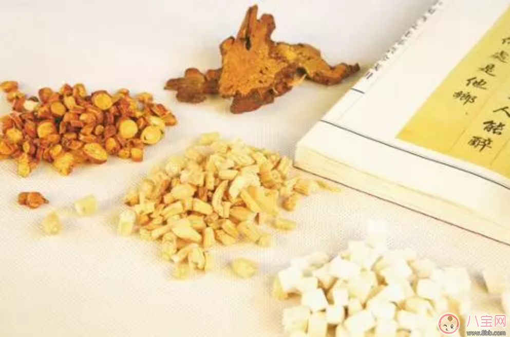 怎么判斷寶寶是不是脾虛 調理脾胃怎么用中藥食補