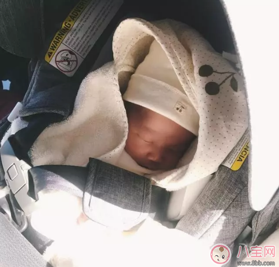 雪梨產后第四天洗頭有影響嗎 坐月子真的不能洗頭嗎