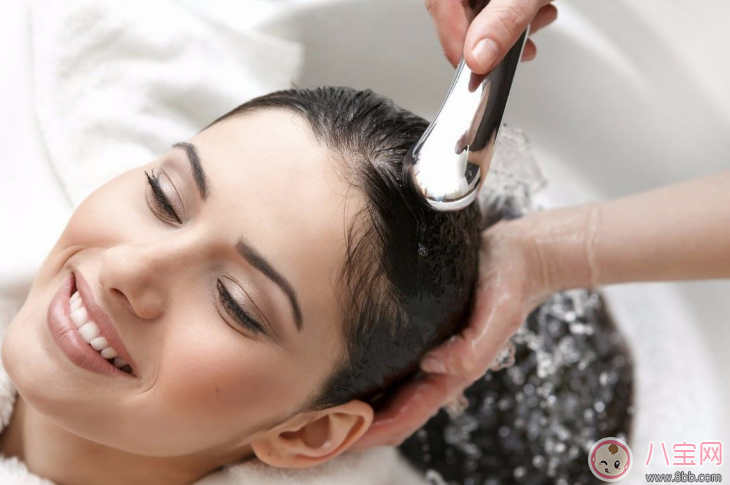 雪梨產后第四天洗頭有影響嗎 坐月子真的不能洗頭嗎