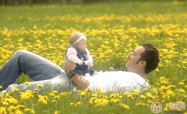 春天怎么給寶寶穿衣服不會生病 春天給寶寶穿幾件衣服