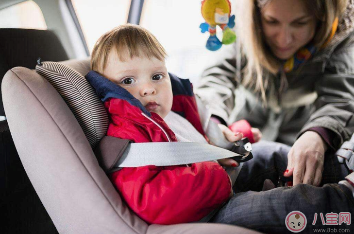 兩歲半寶寶暈車怎么辦 小孩暈車有妙招嗎 兩歲半寶寶暈車怎么辦 小孩暈車有妙招嗎
