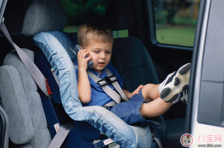 兩歲半寶寶暈車怎么辦 小孩暈車有妙招嗎 兩歲半寶寶暈車怎么辦 小孩暈車有妙招嗎
