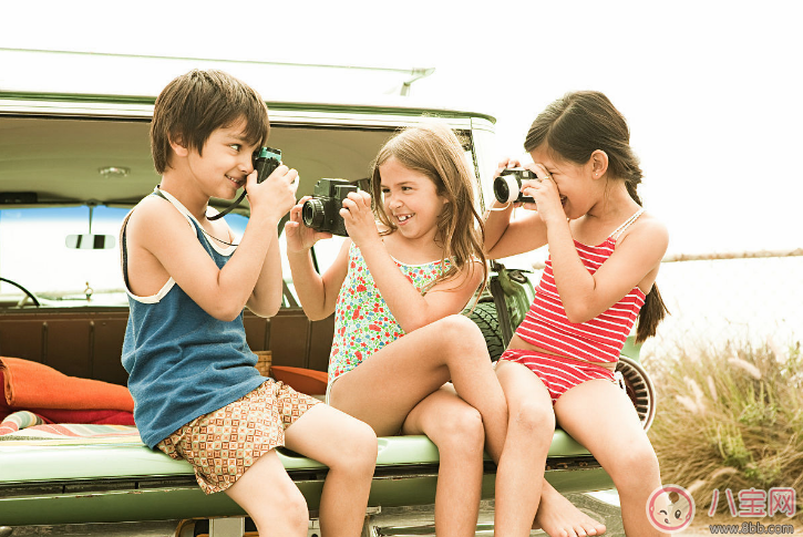 春天給寶寶拍照穿什么衣服 給孩子拍照如何搭配衣服 春天給寶寶拍照穿什么衣服 給孩子拍照如何搭配衣服