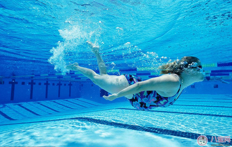 可以在海里生孩子嗎 在海里生孩子和在水里生有什么區別 可以在海里生孩子嗎 在海里生孩子和在水里生有什么區別