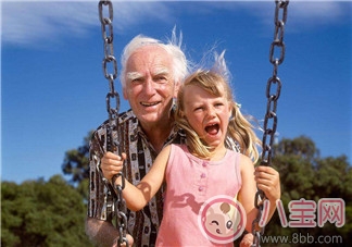 表達(dá)感恩婆婆帶孩子的話語(yǔ) 感謝婆婆照顧孩子的說(shuō)說(shuō)句子短信